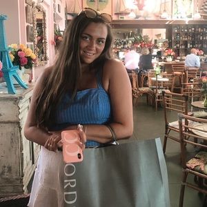 Meet your Posher, Catherine